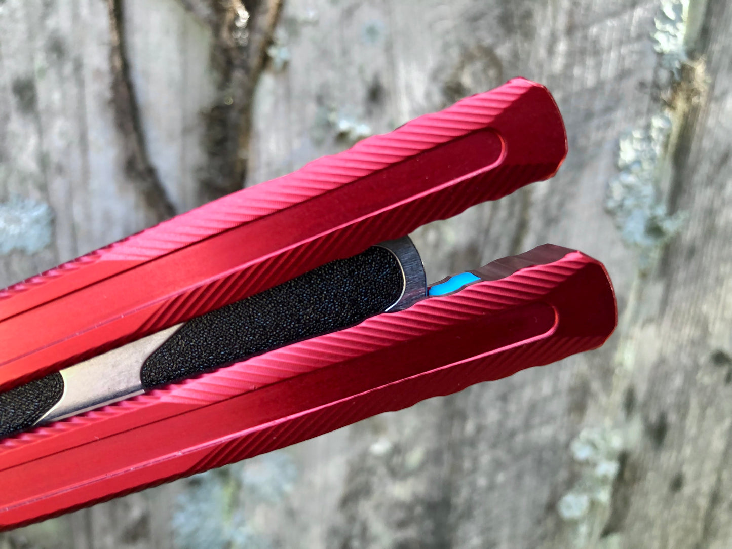 Adjust the weight distribution of your Fellowship Blades Hognose balisong trainer with this custom-made Zippy balance mod. This mod consists of shatter-proof polyurethane inserts which add tip weight to the blade, and jimping plugs which add end-weight to the handles. Together, these mods add a pop of color and increase the momentum of the Hognose trainer.