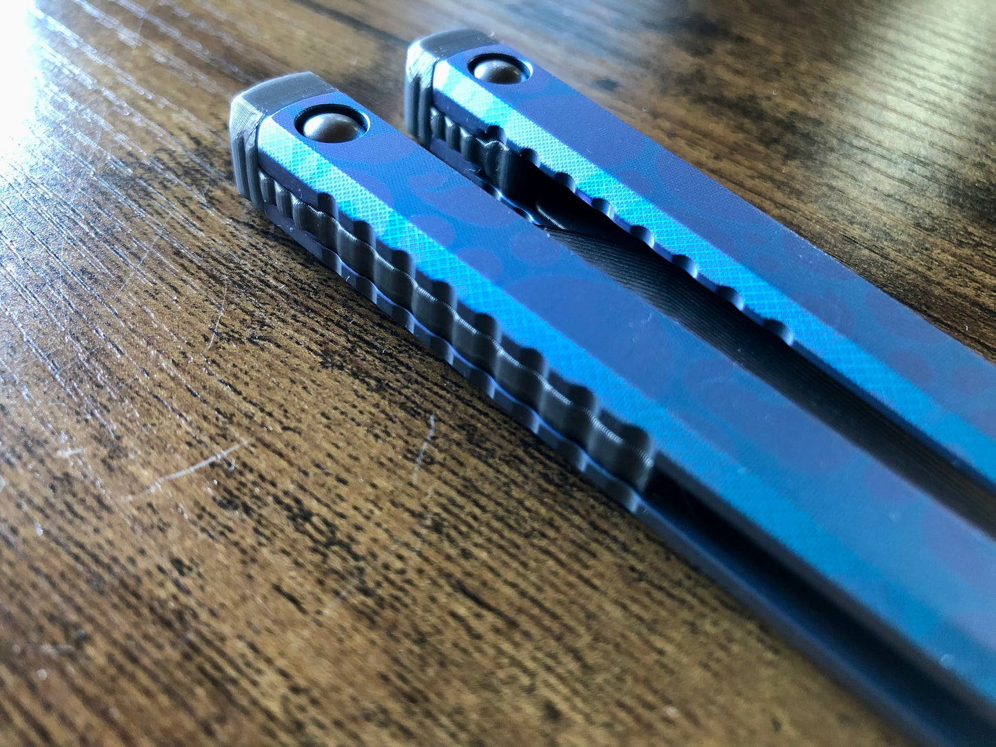 These Zippy spacers designed for the Fellowship Blades Gaboon balisong are made in-house from a rubbery, shatter-proof polyurethane. They add additional jimping to the Gaboon, and are also available as extensions which add handle length, protect the handles from drops, and include an adjustable tungsten weight system.