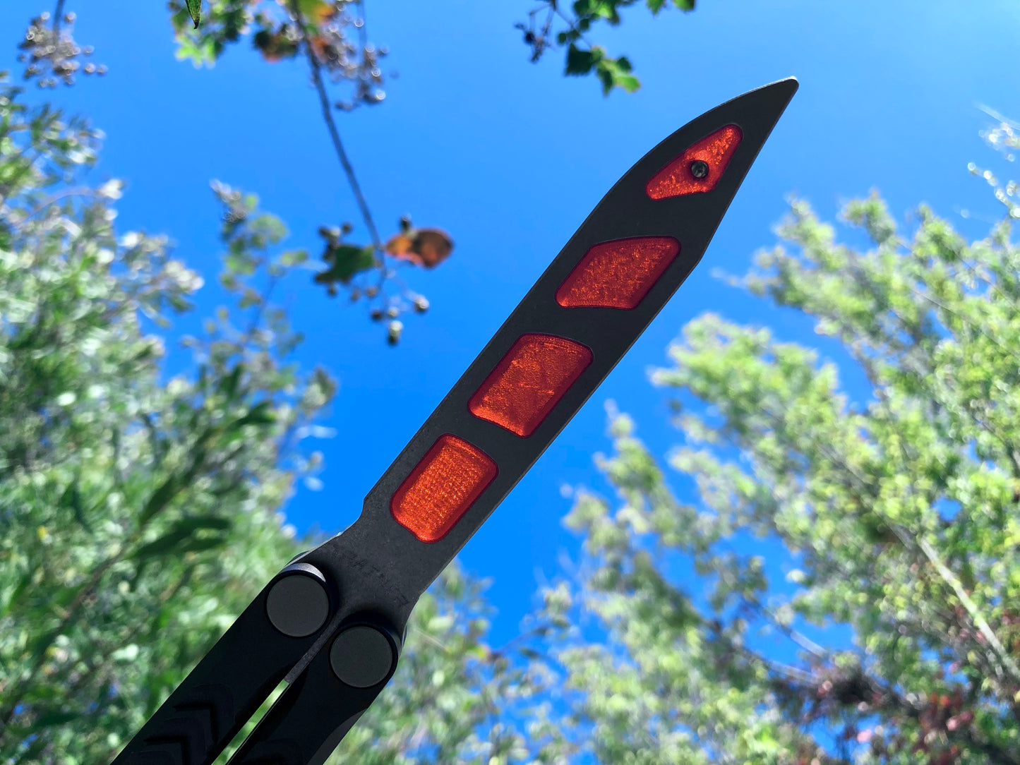 Modify the balance of your Revo Nexus balisong trainer with this custom-made Zippy balance mod. These inserts add blade weight for a more neutral balance profile. The inserts are made from a shatter-proof polyurethane and won't fall out on drops.