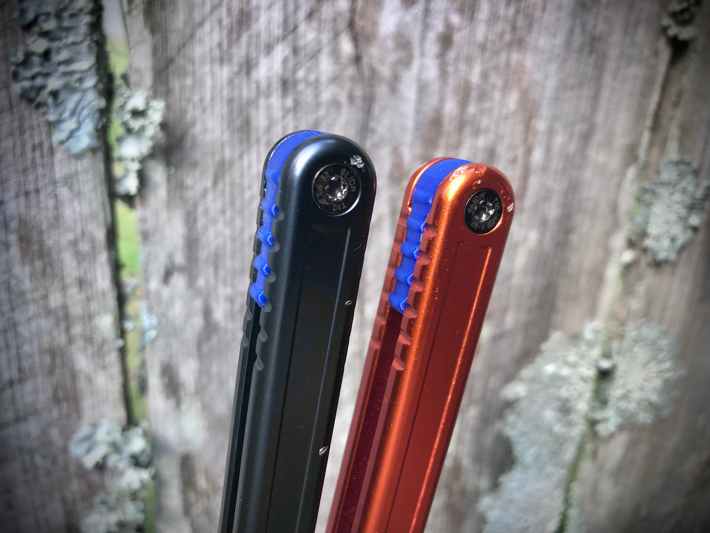 Adjust the balance and weight distribution of your Glidr Arctic & Glidr Antarctic trainers with these custom-made Zippy spacers. The spacers are made in-house from a rubbery, shatter-proof polyurethane and can be used to either add grip, or extend the handles. The flush spacers add substantial grip with positive jimping, while the extensions lengthen the handles and protect them from drops. Both spacer styles offer adjustable weights.