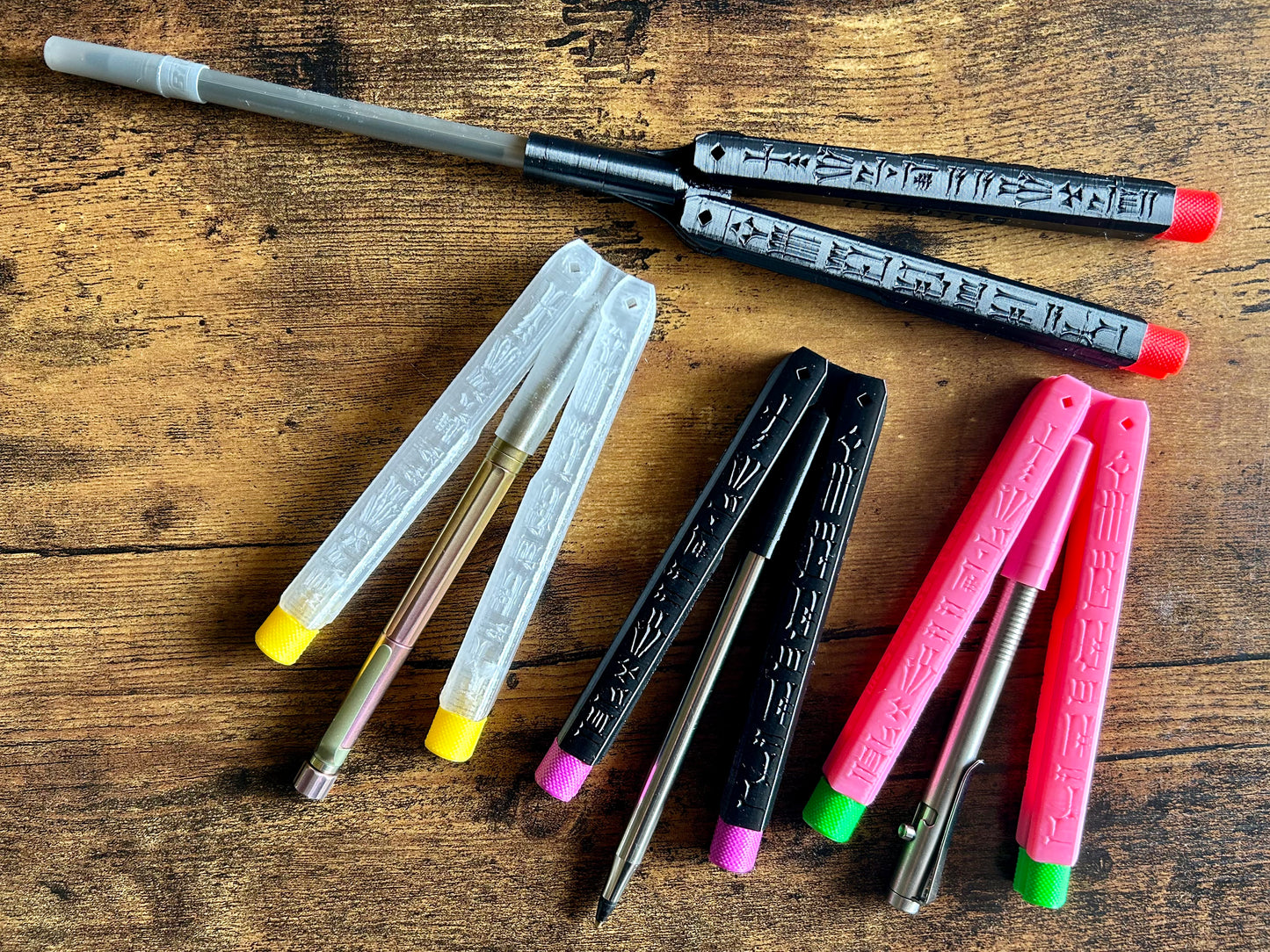 Is it a Pen?...Is it a balisong? Yes! It's the Zippy BaliQuill, a toy butterfly knife that uses almost any standard pen size. Combine balisong flipping and pen spinning with this school & office-friendly pen balisong toy.