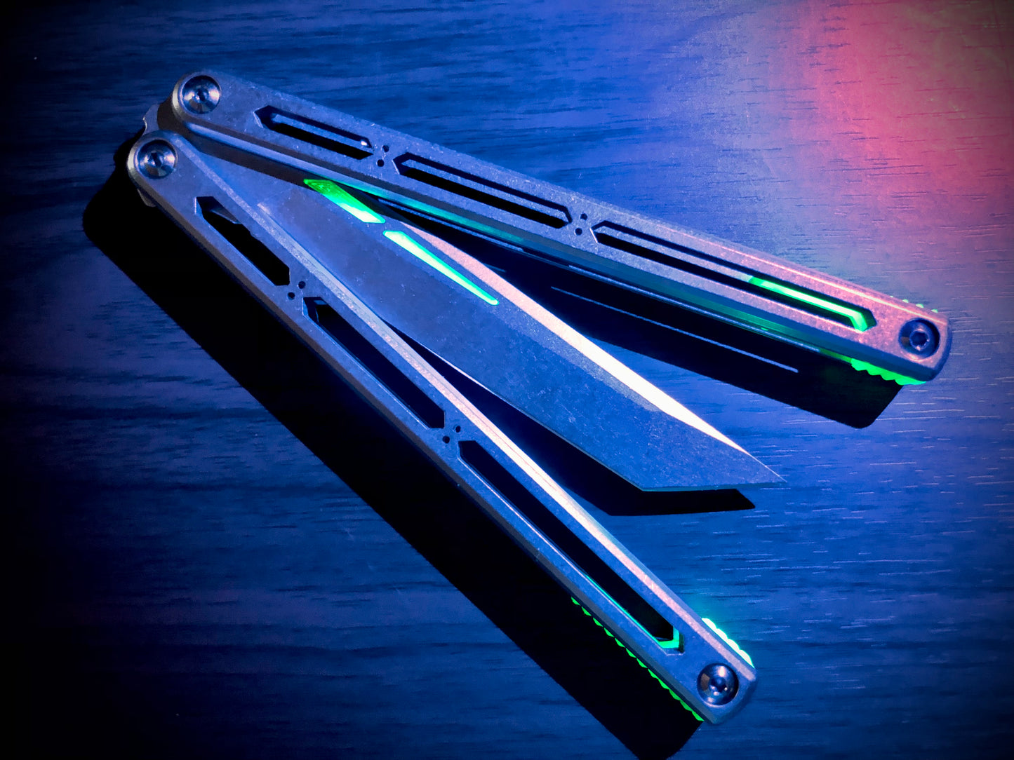 These Zippy spacers designed for the Squid Industries Hydro Balisong are made in-house from a rubbery, shatter-proof polyurethane. They add positive "sawtooth" jimping to the Hydro and are available as either full-length flush spacers for a more neutral balance, or handle extensions (with an adjustable tungsten weight system) to protect the handles from drops and increase momentum. A cosmetic blade insert is included.