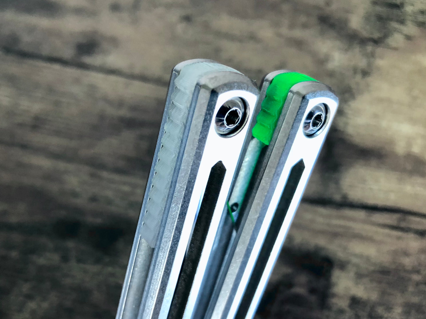 These Zippy spacers designed for the Squid Industries Hydro Balisong are made in-house from a rubbery, shatter-proof polyurethane. They add positive "sawtooth" jimping to the Hydro and are available as either full-length flush spacers for a more neutral balance, or handle extensions (with an adjustable tungsten weight system) to protect the handles from drops and increase momentum. A cosmetic blade insert is included.