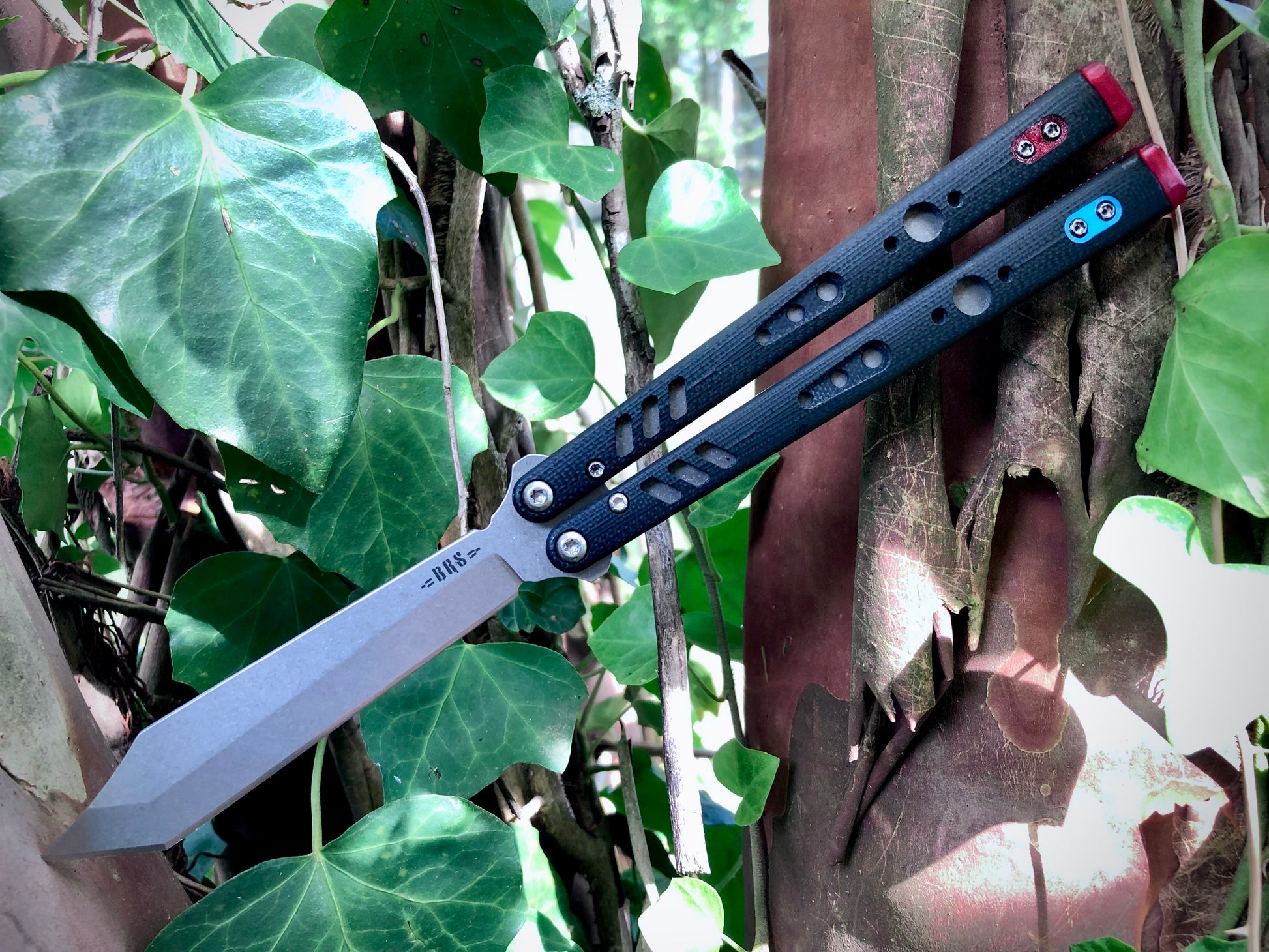 Improve the balance of your Blade Runner Systems Replicant, BRS Alpha Beast, and BRS Barebones with Zippy Spacers. Adjustable balance, positive jimping, and handle extensions to protect your favorite balisongs from concrete drops.