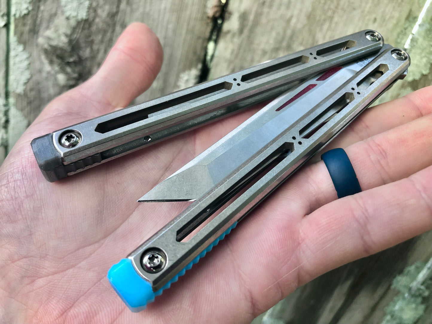 These Zippy spacers designed for the Squid Industries Hydro Balisong are made in-house from a rubbery, shatter-proof polyurethane. They add positive "sawtooth" jimping to the Hydro and are available as either full-length flush spacers for a more neutral balance, or handle extensions (with an adjustable tungsten weight system) to protect the handles from drops and increase momentum. A cosmetic blade insert is included.