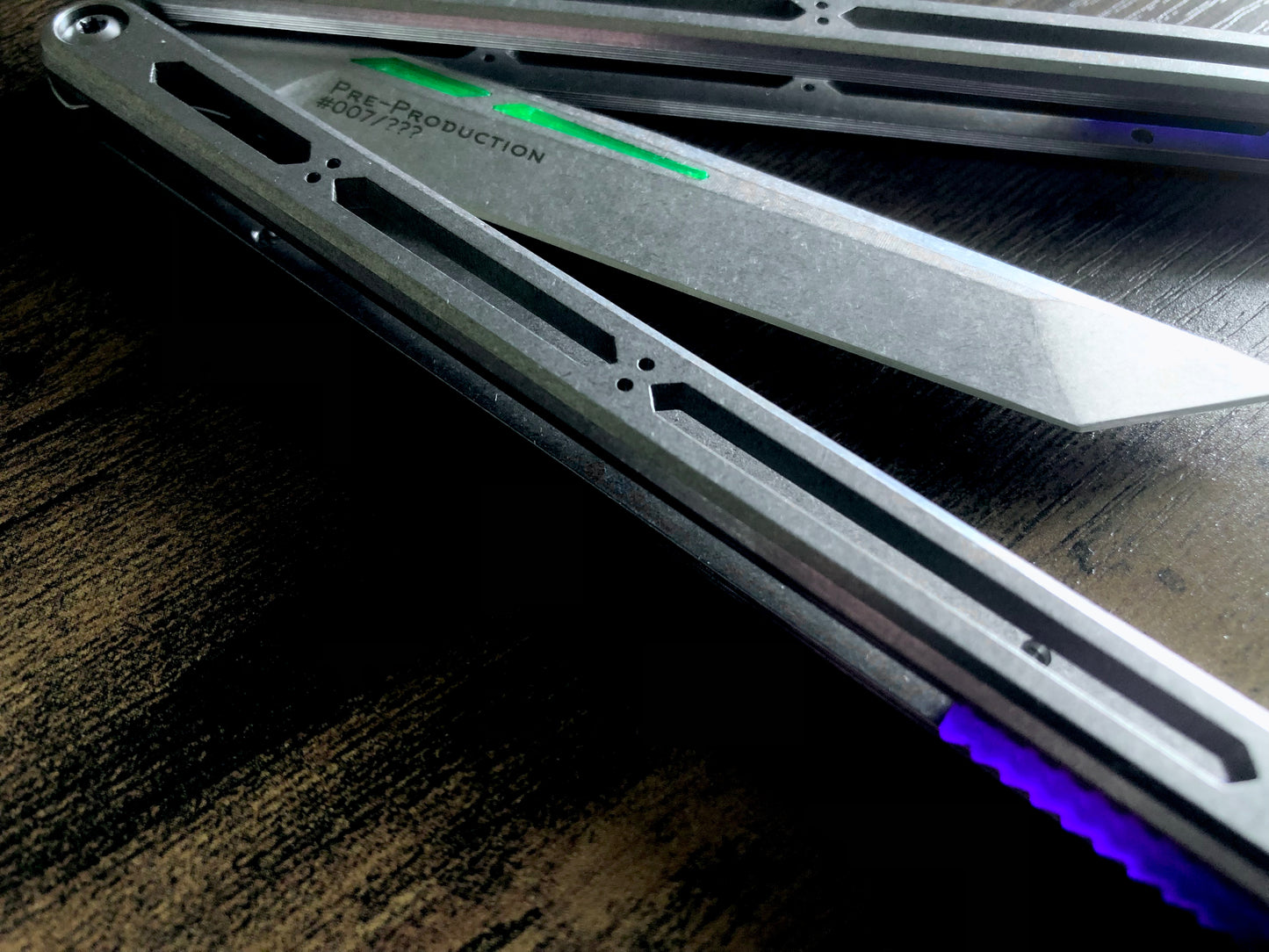These Zippy spacers designed for the Squid Industries Hydro Balisong are made in-house from a rubbery, shatter-proof polyurethane. They add positive "sawtooth" jimping to the Hydro and are available as either full-length flush spacers for a more neutral balance, or handle extensions (with an adjustable tungsten weight system) to protect the handles from drops and increase momentum. A cosmetic blade insert is included.
