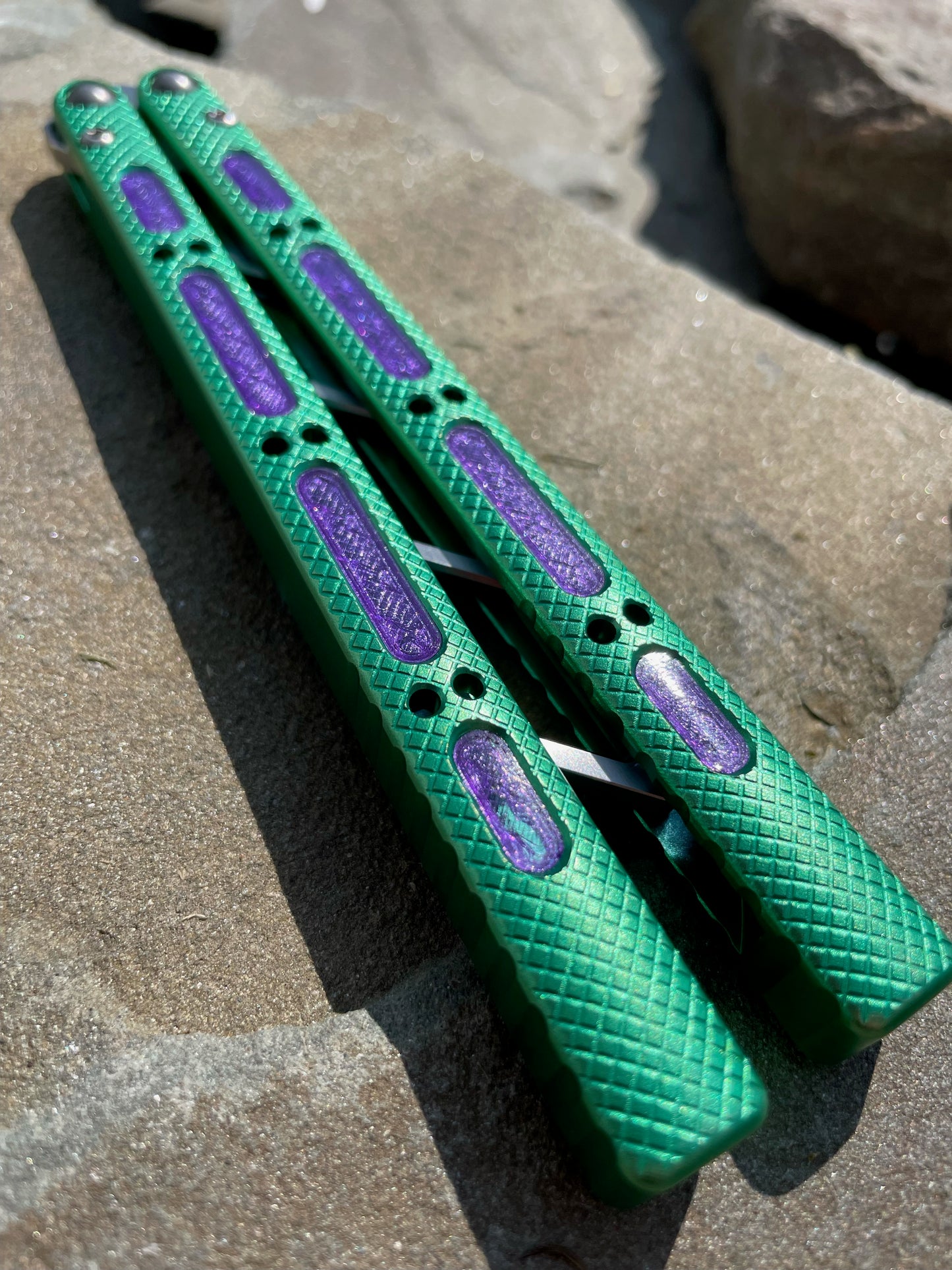 Modify the grip of your NRB Concepts SLight balisong and NRB UltraLight balisong trainer with Zippy handle inlays.