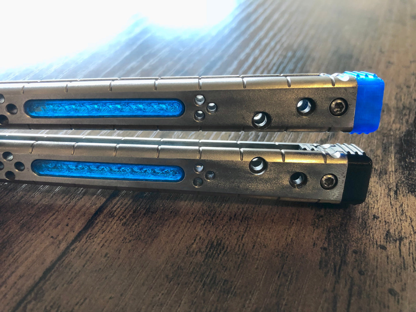 Reduce the handle bias of your HOM i-Basilisk, HOM Basilisk-R (for Titanium and G10/CF variants), and HOM Prodigy balisongs with Zippy extension spacers and handle inlays.