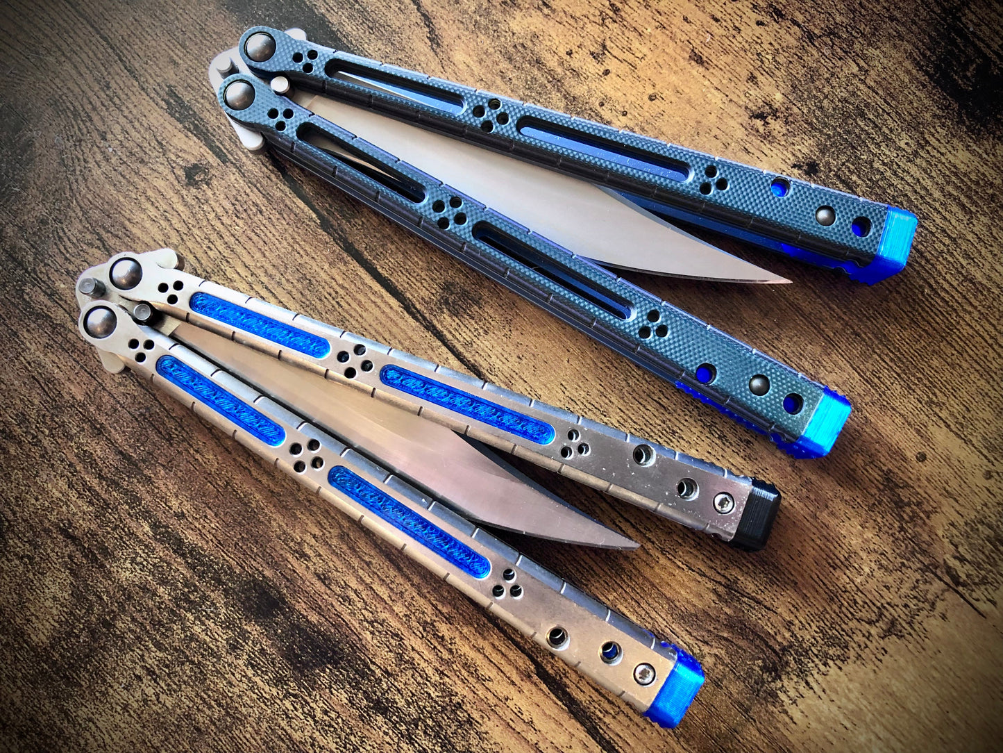 Reduce the handle bias of your HOM i-Basilisk, HOM Basilisk-R (for Titanium and G10/CF variants), and HOM Prodigy balisongs with Zippy extension spacers and handle inlays.