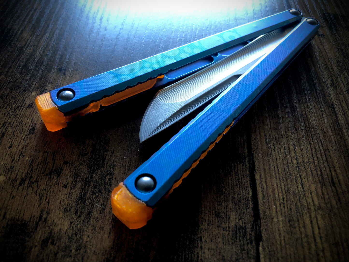 These Zippy spacers designed for the Fellowship Blades Gaboon balisong are made in-house from a rubbery, shatter-proof polyurethane. They add additional jimping to the Gaboon, provide a more neutral balance, and are also available as extensions which add handle length, protect the handles from drops, and include an adjustable tungsten weight system.