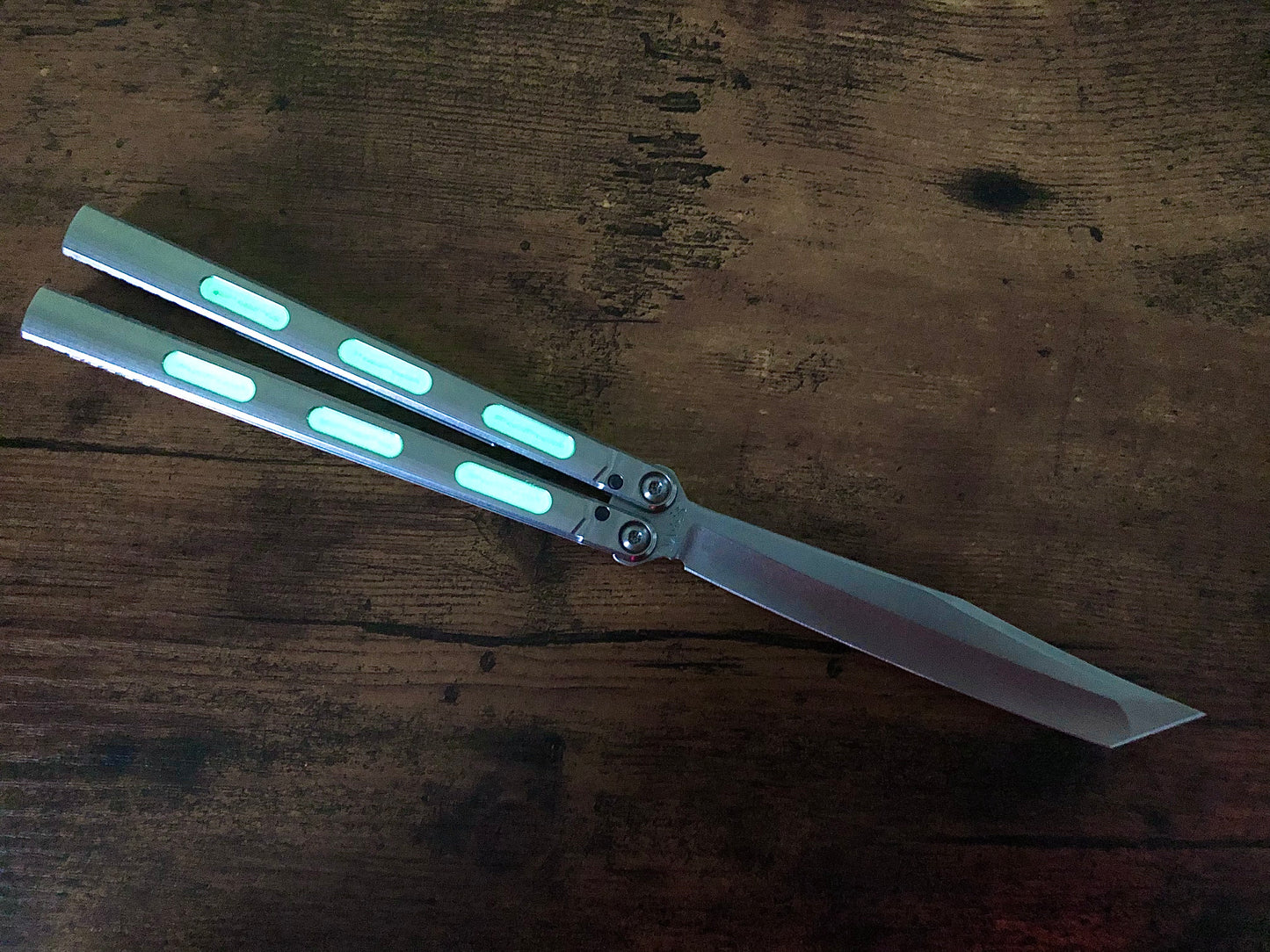 Zippy mods for the MachineWise Opus, Serif, Prysma, Maryn, and SlifT v2 balisongs to change the balance, add grip, and eliminate the ring.