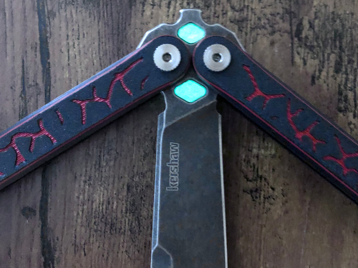 Improve the balance of your Kershaw Lucha balisong for flipping with Zippy mods: extension spacers with Jimping for the Kershaw Lucha and Flytanium Lucha, and the ZippyLucha handle mod with the high-performance Zippy bearing system.