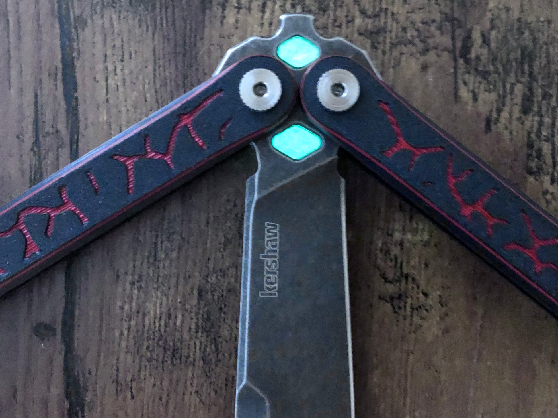 Improve the balance of your Kershaw Lucha balisong for flipping with Zippy mods: extension spacers with Jimping for the Kershaw Lucha and Flytanium Lucha, and the ZippyLucha handle mod with the high-performance Zippy bearing system.