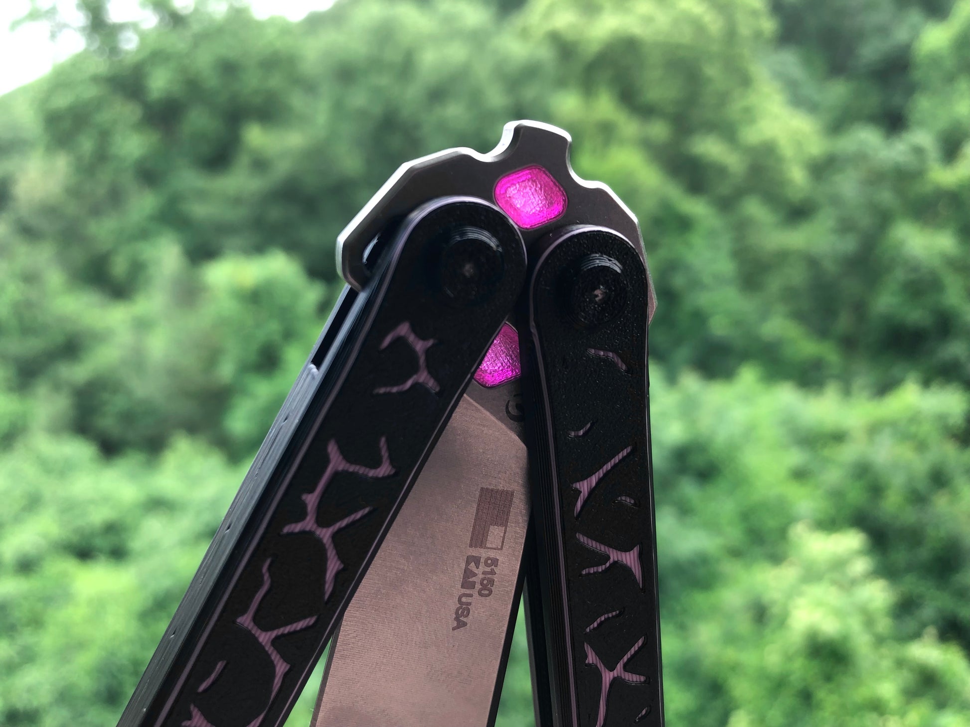 Improve the balance of your Kershaw Lucha balisong for flipping with Zippy mods: extension spacers with Jimping for the Kershaw Lucha and Flytanium Lucha, and the ZippyLucha handle mod with the high-performance Zippy bearing system.