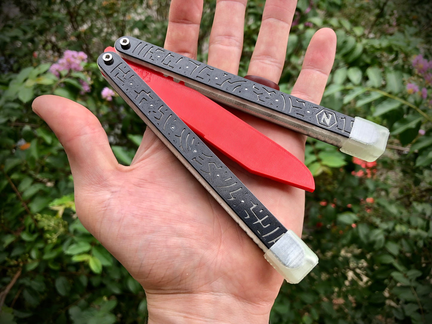 Protect your favorite balisong handles from concrete drops with the original Zippy handle caps. Weight caps to adjust the balance, slim caps for low-profile handle protection and grip for ladders, and LED caps for a light-up balisong experience. Mark your bite handle with the best bite markers on the market.