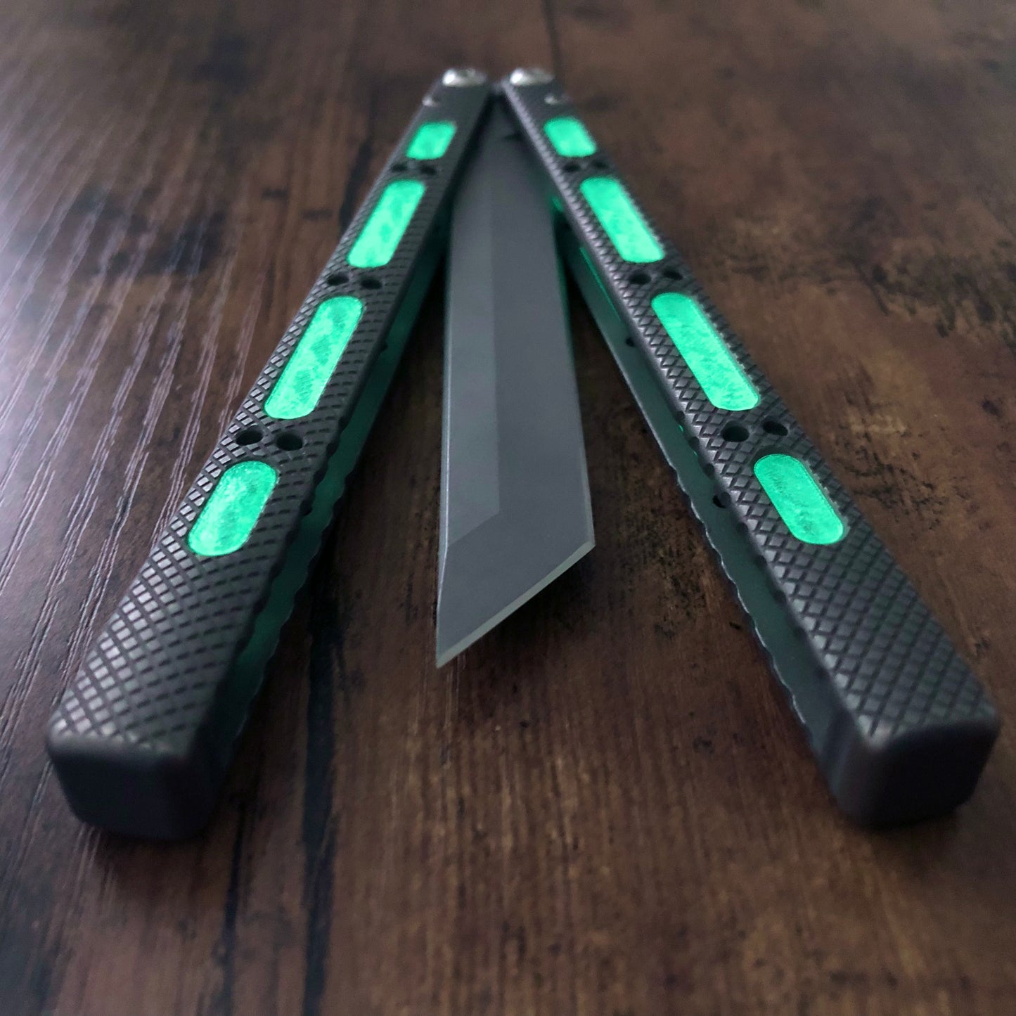 Modify the grip of your NRB Concepts SLight balisong with Zippy handle inlays.