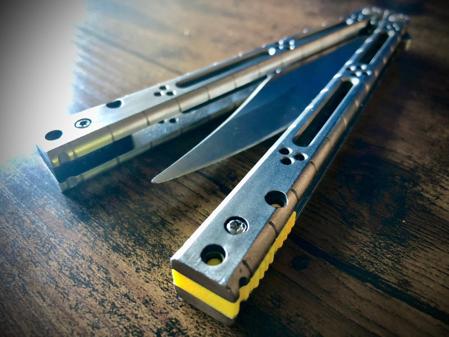 Reduce the handle bias of your HOM i-Basilisk, HOM Basilisk-R (for Titanium and G10/CF variants), and HOM Prodigy balisongs with Zippy extension spacers and handle inlays.