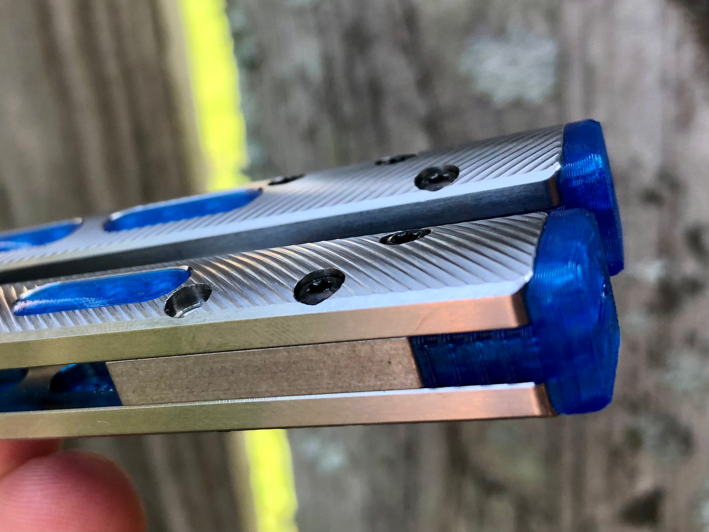 Extend and protect the handles of your Geof Dumas Ex10 and Ex11 balisongs with these Zippy extensions, which offer adjustable balance. Handle inlays modify the grip and sound.