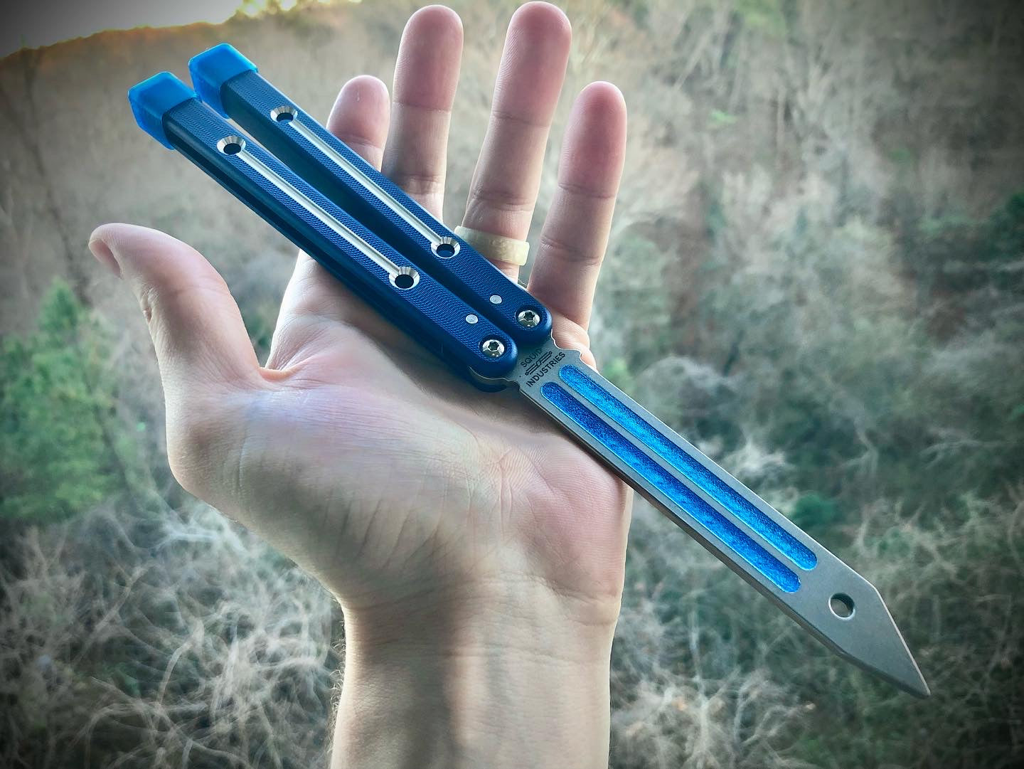 Protect your favorite balisong handles from concrete drops with the original Zippy handle caps. Weight caps to adjust the balance, slim caps for low-profile handle protection and grip for ladders, and LED caps for a light-up balisong experience. Mark your bite handle with the best bite markers on the market.