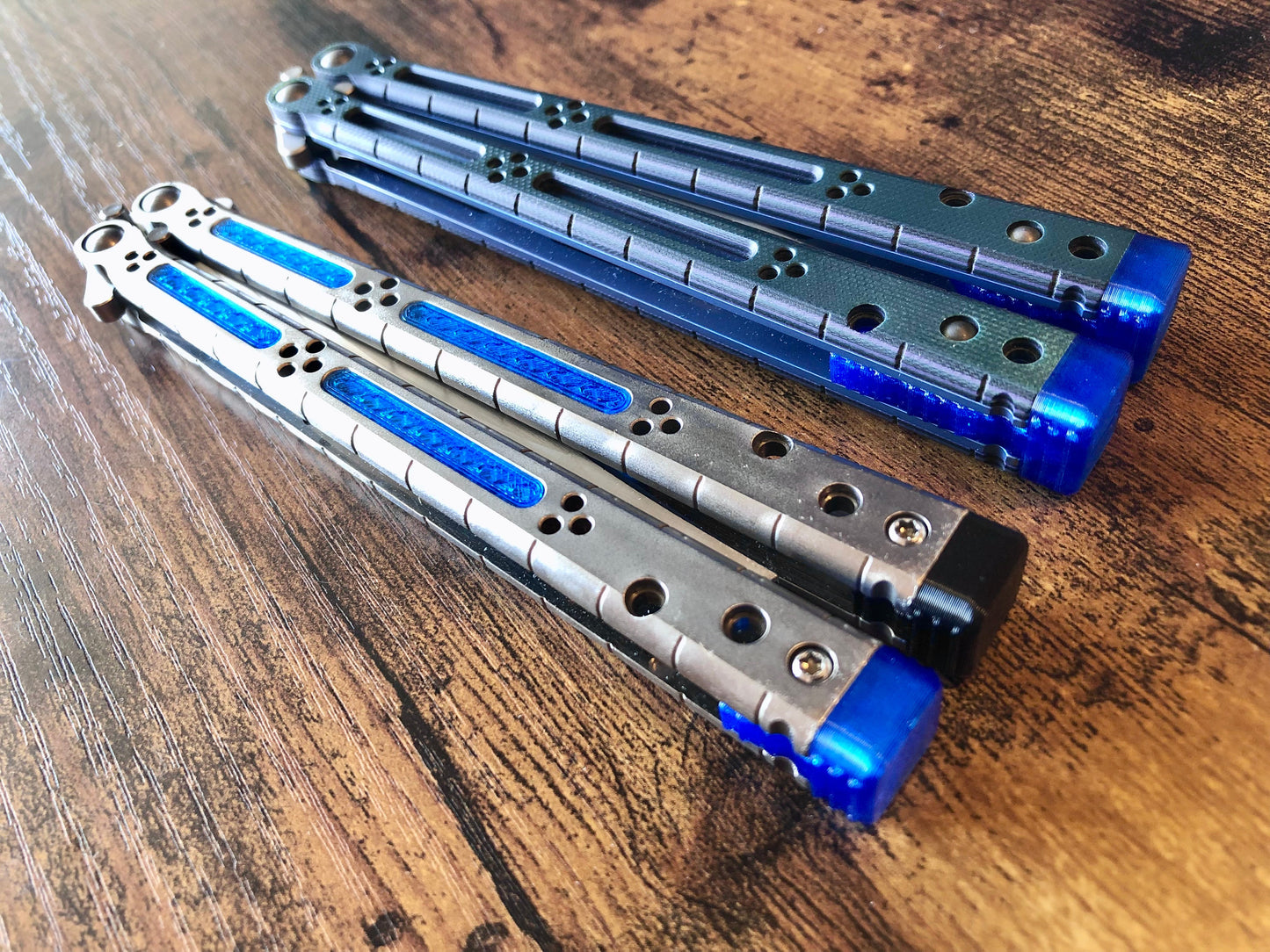 Reduce the handle bias of your HOM i-Basilisk, HOM Basilisk-R (for Titanium and G10/CF variants), and HOM Prodigy balisongs with Zippy extension spacers and handle inlays.