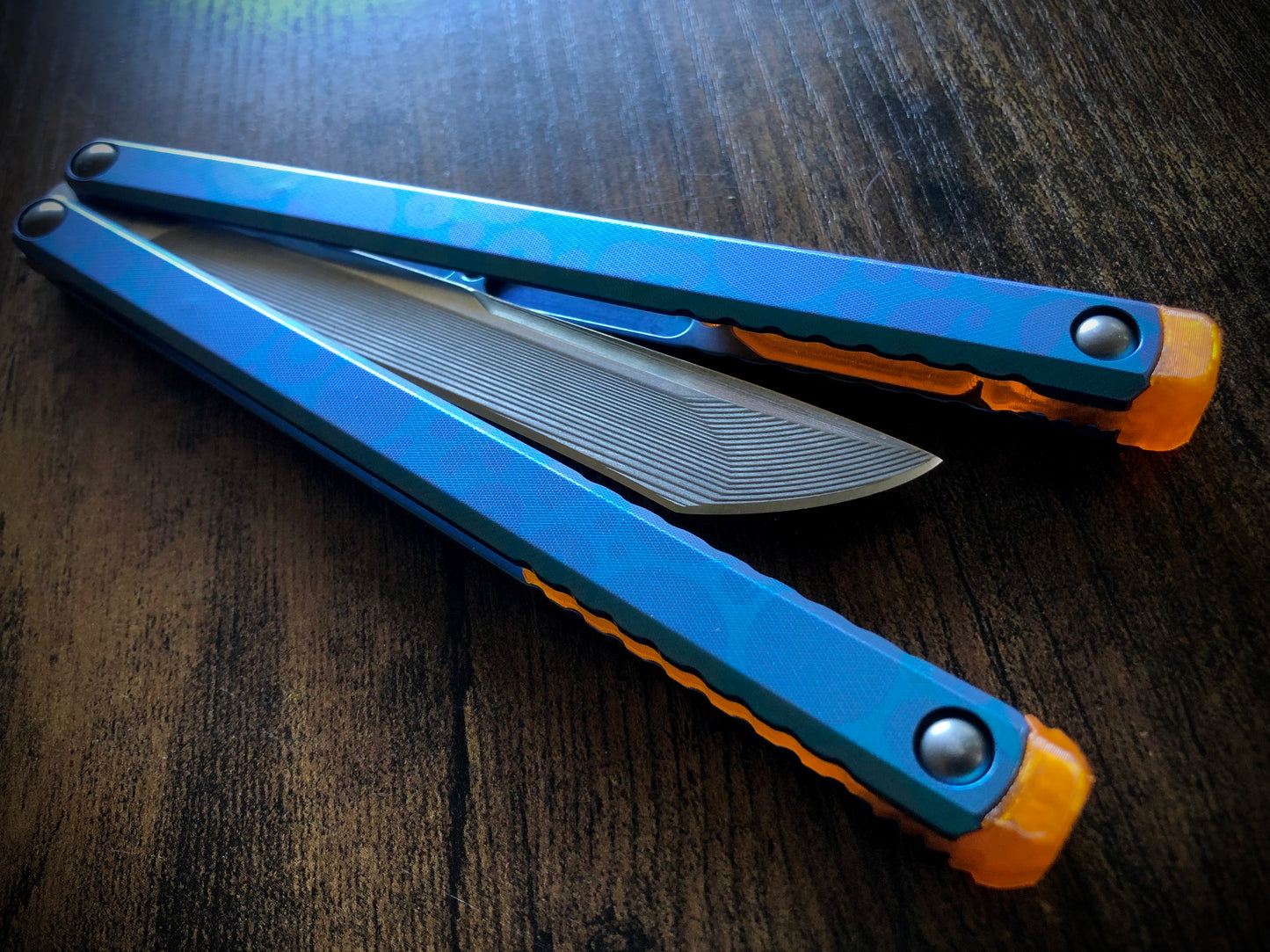 These Zippy spacers designed for the Fellowship Blades Gaboon balisong are made in-house from a rubbery, shatter-proof polyurethane. They add additional jimping to the Gaboon, provide a more neutral balance, and are also available as extensions which add handle length, protect the handles from drops, and include an adjustable tungsten weight system.