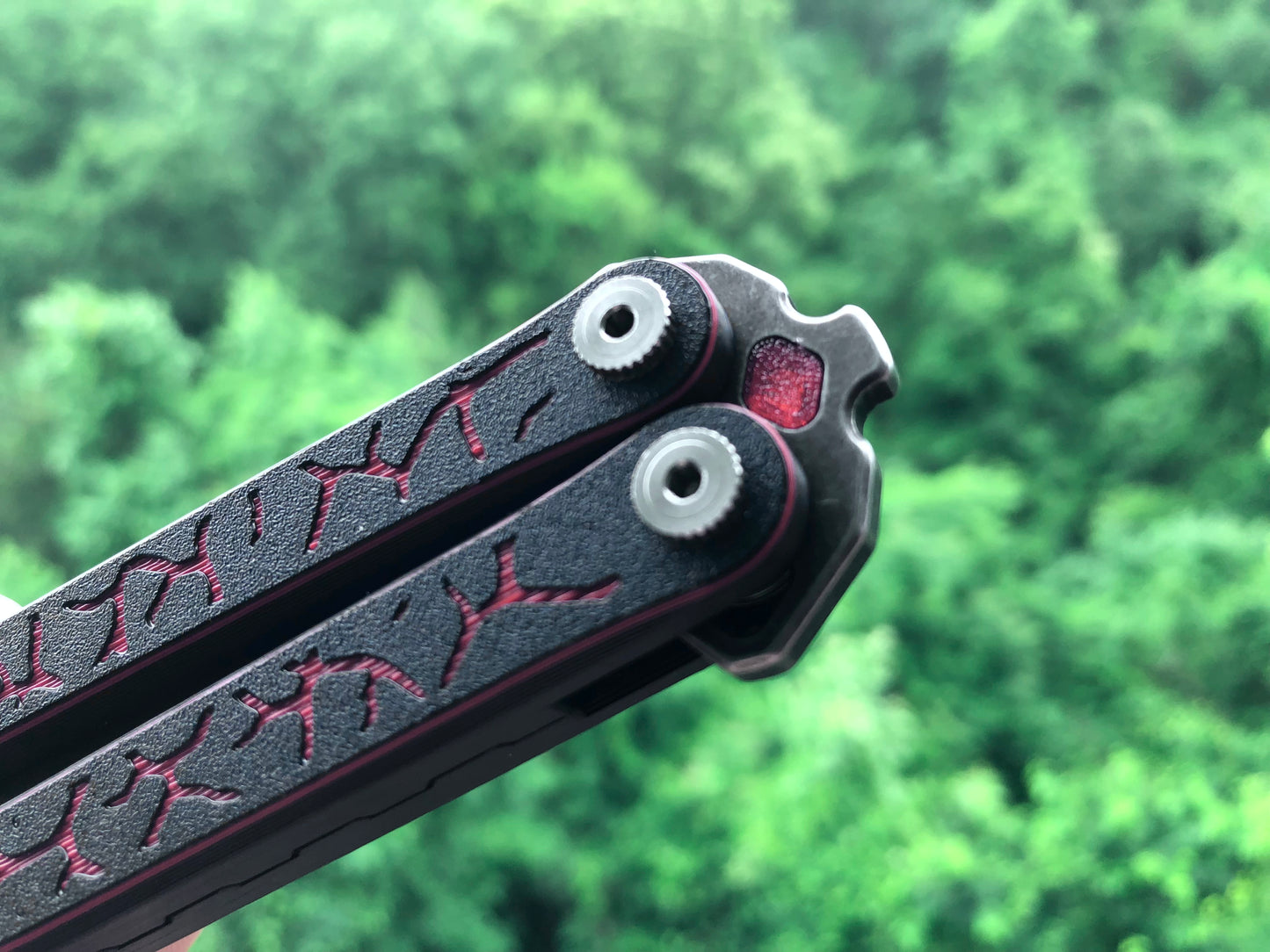 Improve the balance of your Kershaw Lucha balisong for flipping with Zippy mods: extension spacers with Jimping for the Kershaw Lucha and Flytanium Lucha, and the ZippyLucha handle mod with the high-performance Zippy bearing system.