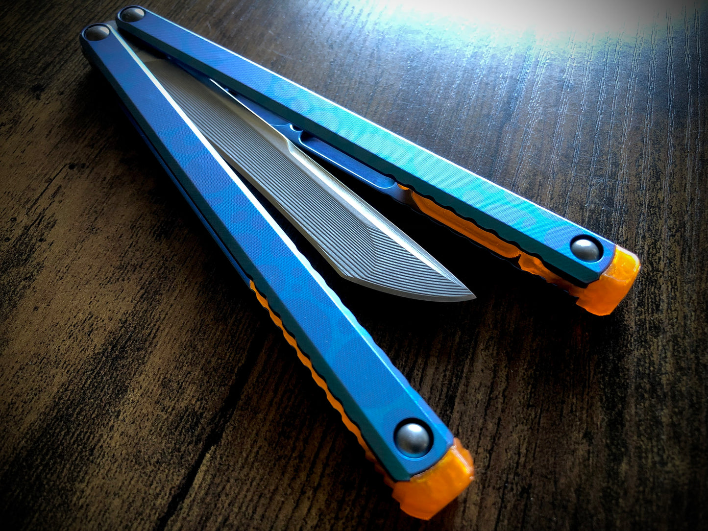 These Zippy spacers designed for the Fellowship Blades Gaboon balisong are made in-house from a rubbery, shatter-proof polyurethane. They add additional jimping to the Gaboon, provide a more neutral balance, and are also available as extensions which add handle length, protect the handles from drops, and include an adjustable tungsten weight system.