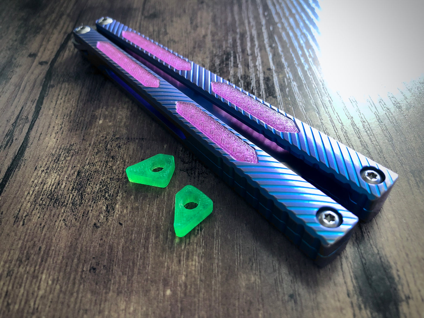 Zippy mods for the MachineWise Opus, Serif, Prysma, and SlifT v2 balisongs to change the balance, add grip, and eliminate the ring.