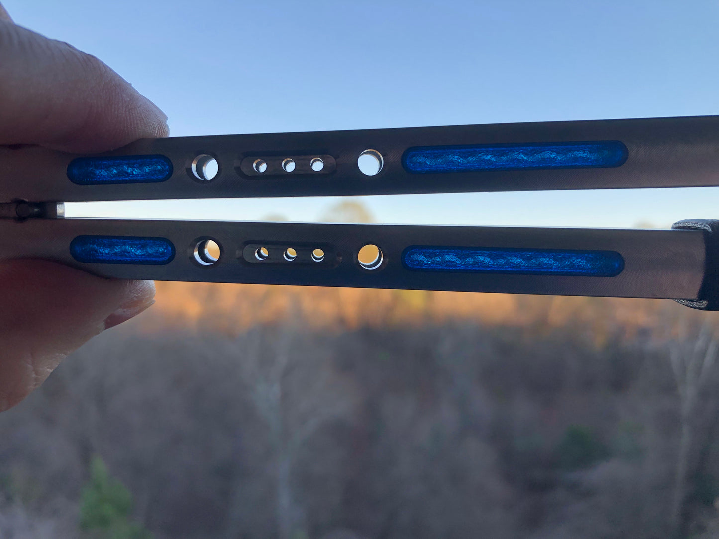 Polyurethane handle inlays for the Jimpy Designs Sentinel & Zentinel balisongs. These inlays modify grip, deepen sound, and add a pop of color.