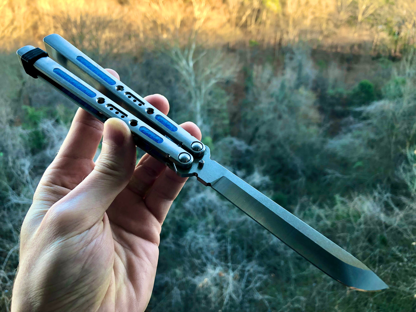 Polyurethane handle inlays for the Jimpy Designs Sentinel & Zentinel balisongs. These inlays modify grip, deepen sound, and add a pop of color.