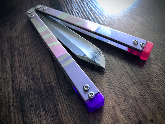 Adjust the balance and protect your Atropos balisong handles from concrete drops with these Zippy spacers for the Atropos Bro and Atropos Spy balisong. Improve your flipping with your Atropos Kirat or Atropos Demon with these extension spacers featuring positive jimping.