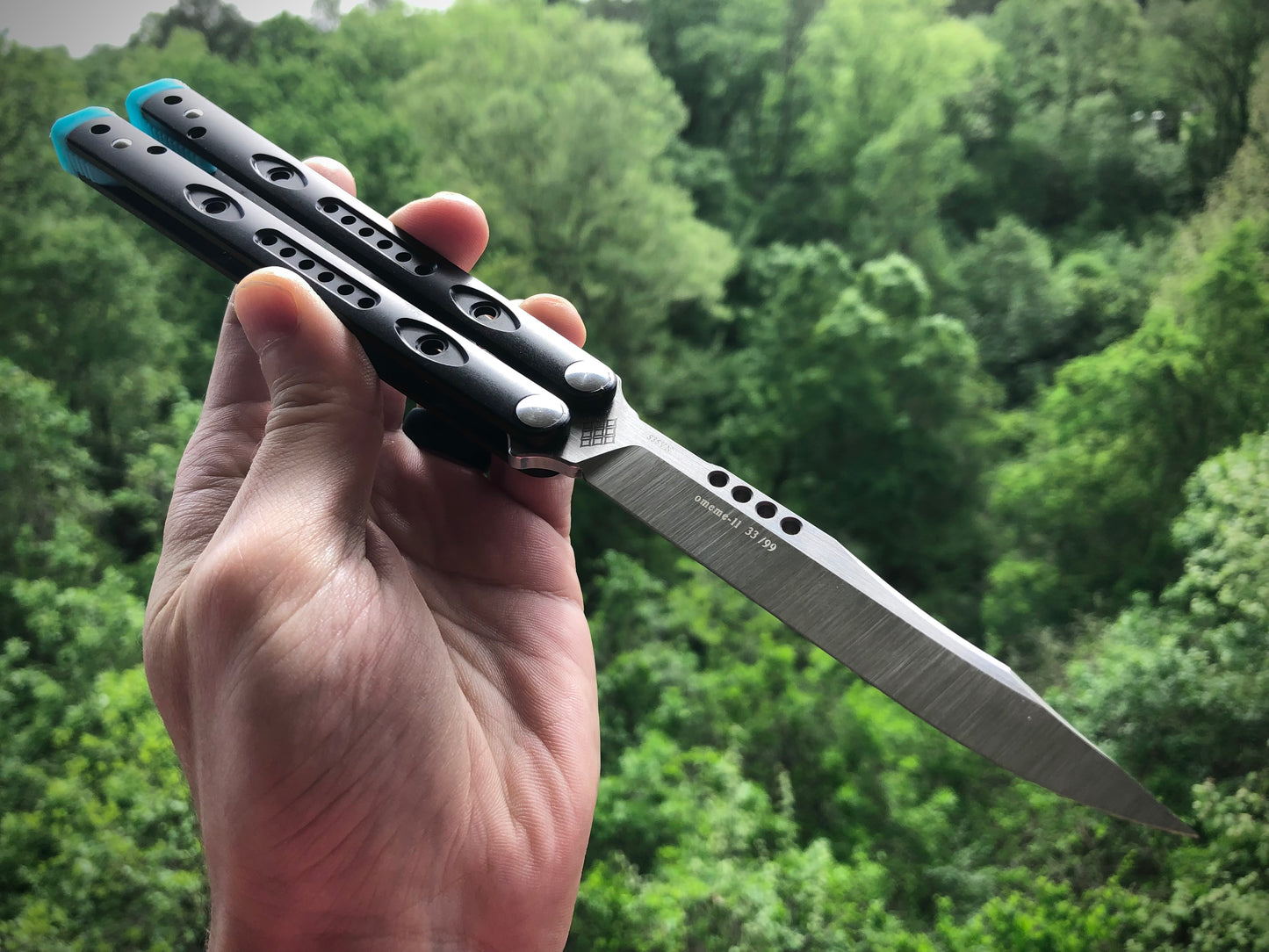 Reduce the handle bias and improve the flipping of your Ryworx Omeme balisong with Zippy extension spacers that feature adjustable balance and positive jimping.