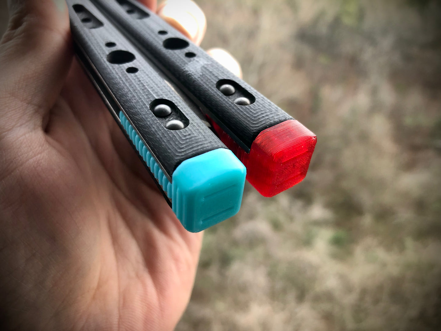 Improve the balance of your Blade Runner Systems Replicant, BRS Alpha Beast, and BRS Barebones with Zippy Spacers. Adjustable balance, positive jimping, and handle extensions to protect your favorite balisongs from concrete drops.