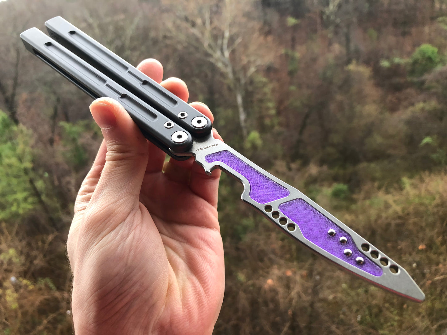 Improve the balance of your Maxace Serpent Striker v3 and Maxace Phantom balisong trainer with tungsten-weighted trainer blade inserts and extension spacers with jimping.