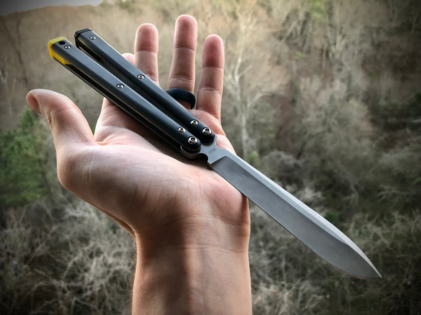Adjust the balance and protect your Atropos balisong handles from concrete drops with these Zippy spacers for the Atropos Bro and Atropos Spy balisong. Improve your flipping with your Atropos Kirat or Atropos Demon with these extension spacers featuring positive jimping.