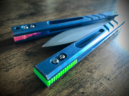 Improve the balance of your Blade Runner Systems Replicant, BRS Alpha Beast, and BRS Barebones with Zippy Spacers. Adjustable balance, positive jimping, and handle extensions to protect your favorite balisongs from concrete drops.