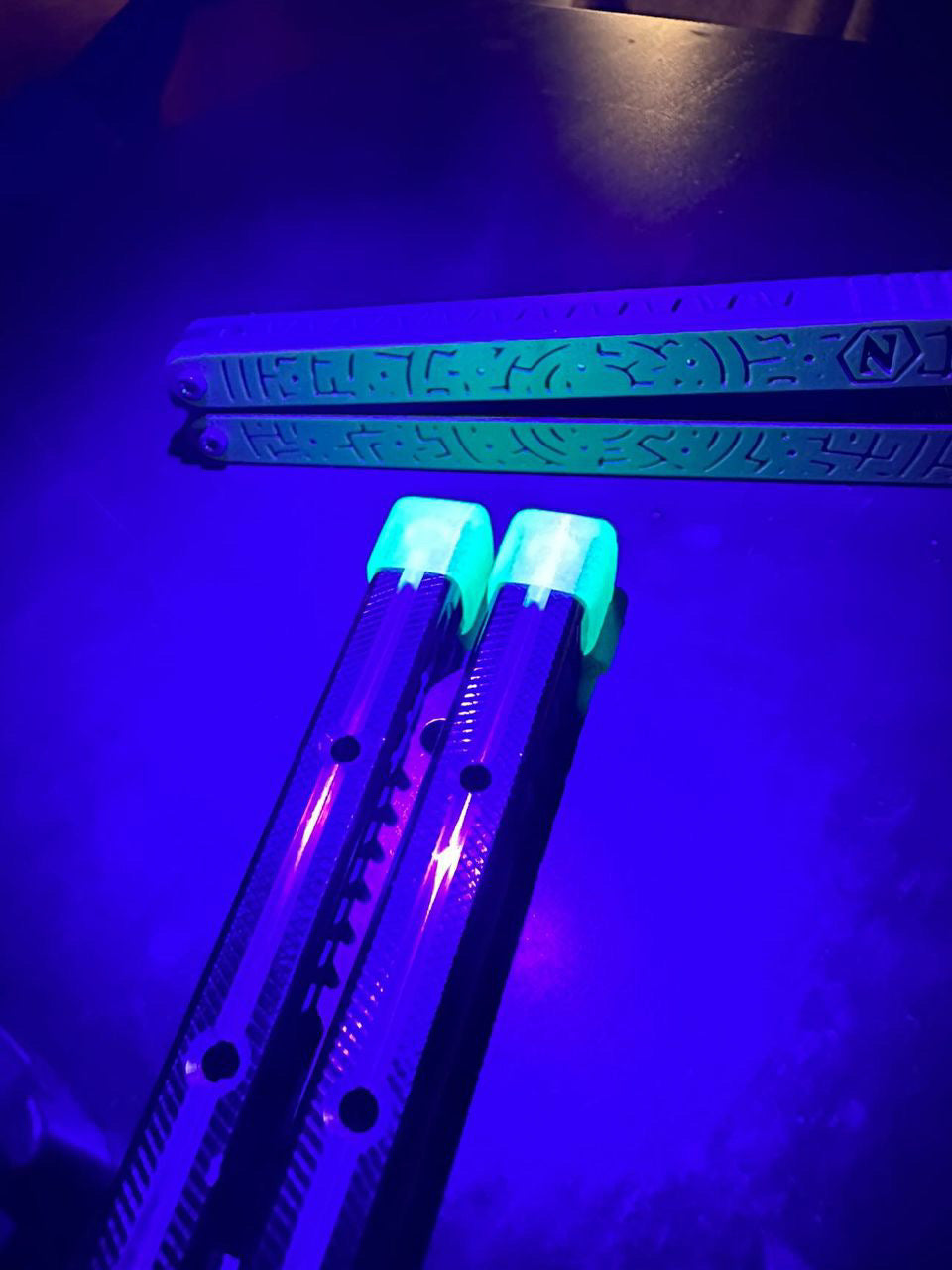 Protect your favorite balisong handles from concrete drops with the original Zippy handle caps. Weight caps to adjust the balance, slim caps for low-profile handle protection and grip for ladders, and LED caps for a light-up balisong experience. Mark your bite handle with the best bite markers on the market.