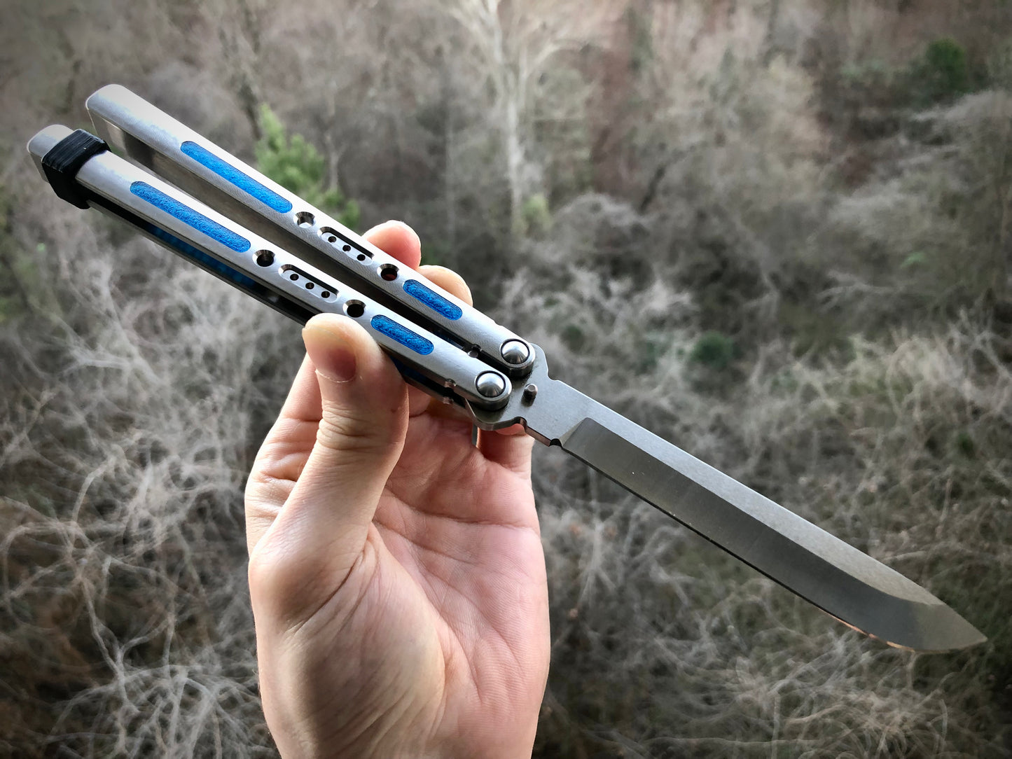 Polyurethane handle inlays for the Jimpy Designs Sentinel & Zentinel balisongs. These inlays modify grip, deepen sound, and add a pop of color.
