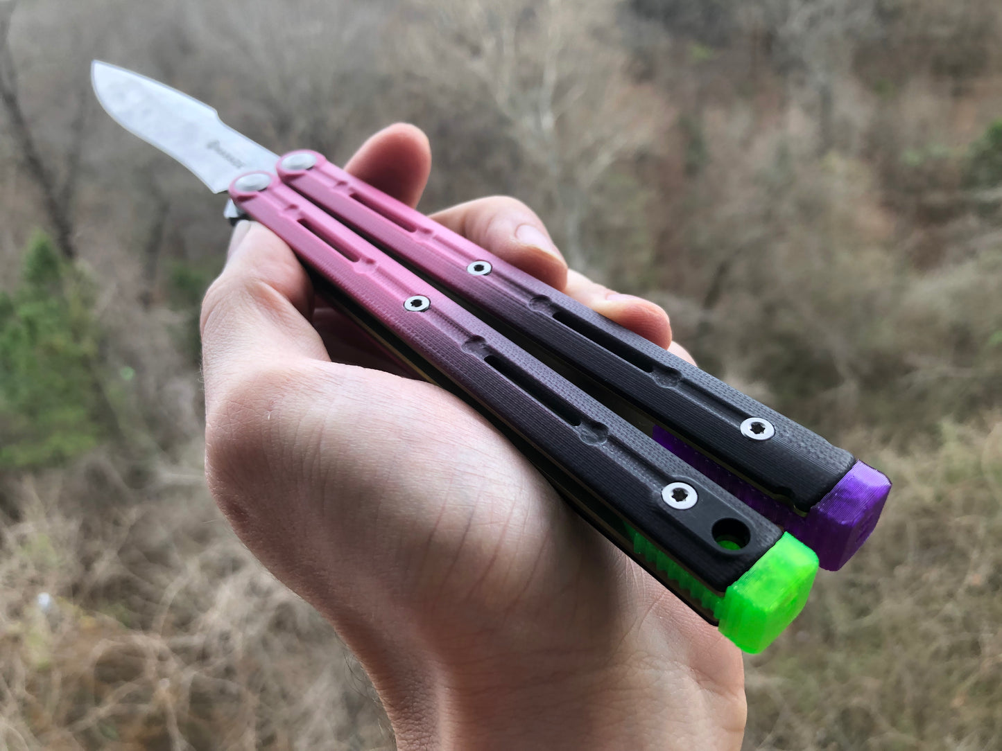 Improve the balance of your Maxace Serpent Striker v3 and Maxace Phantom balisong trainer with tungsten-weighted trainer blade inserts and extension spacers with jimping.