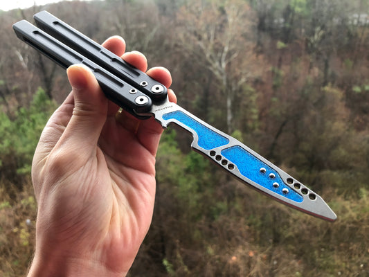 Improve the balance of your Maxace Serpent Striker v3 and Maxace Phantom balisong trainer with tungsten-weighted trainer blade inserts and extension spacers with jimping.