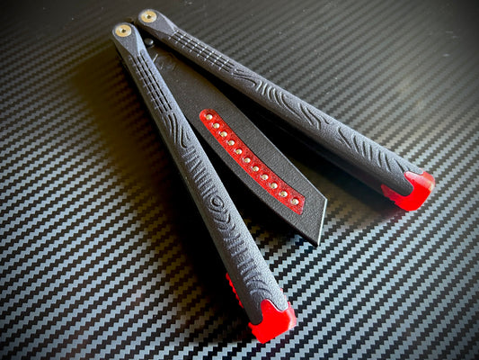 The Cycloid LC (Kershaw Lucha Compatible) is the most premium plastic butterfly knife trainer available. Whether you're looking for your first flipper, or are already experienced balisong flipper, the Cycloid LC's balance, grip, and durability will meet your needs perfectly. Made from glass-reinforced nylon, the Cycloid LC ranks among the heaviest and most durable plastic balisongs available. The Cycloid LC features channel-construction handles and clocks in at 2.7 oz. 