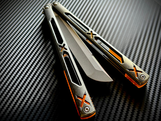Designed and manufactured by Zippy, these are the OEM spacers and inlays included with each Bxndxge Stitch v2 balisong. This listing allows you to customize your Bxndxge Stitch v2 and Stitch-R with different colors. These mods are made in-house from a rubbery, shatter-proof polyurethane.