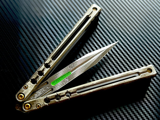 Designed for the AcidWrx Zzyzx butterfly knife with the "Judas" blade, this cosmetic Zippy inlay installs in seconds. Plus, it won’t fall out on drops or affect the balance. The inlays are made in-house from a shatter-proof polyurethane.