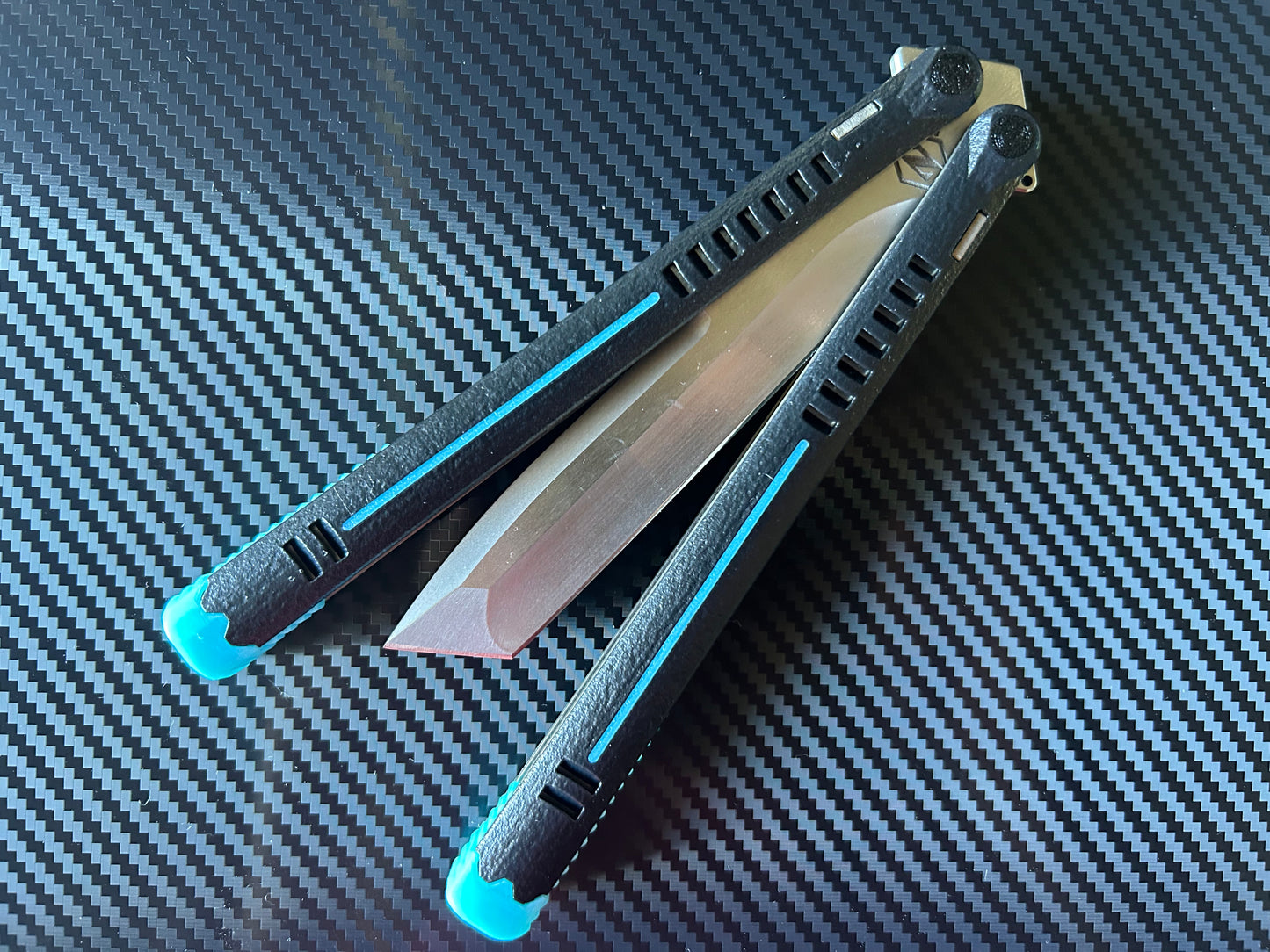 Zippy Parallax Balisong