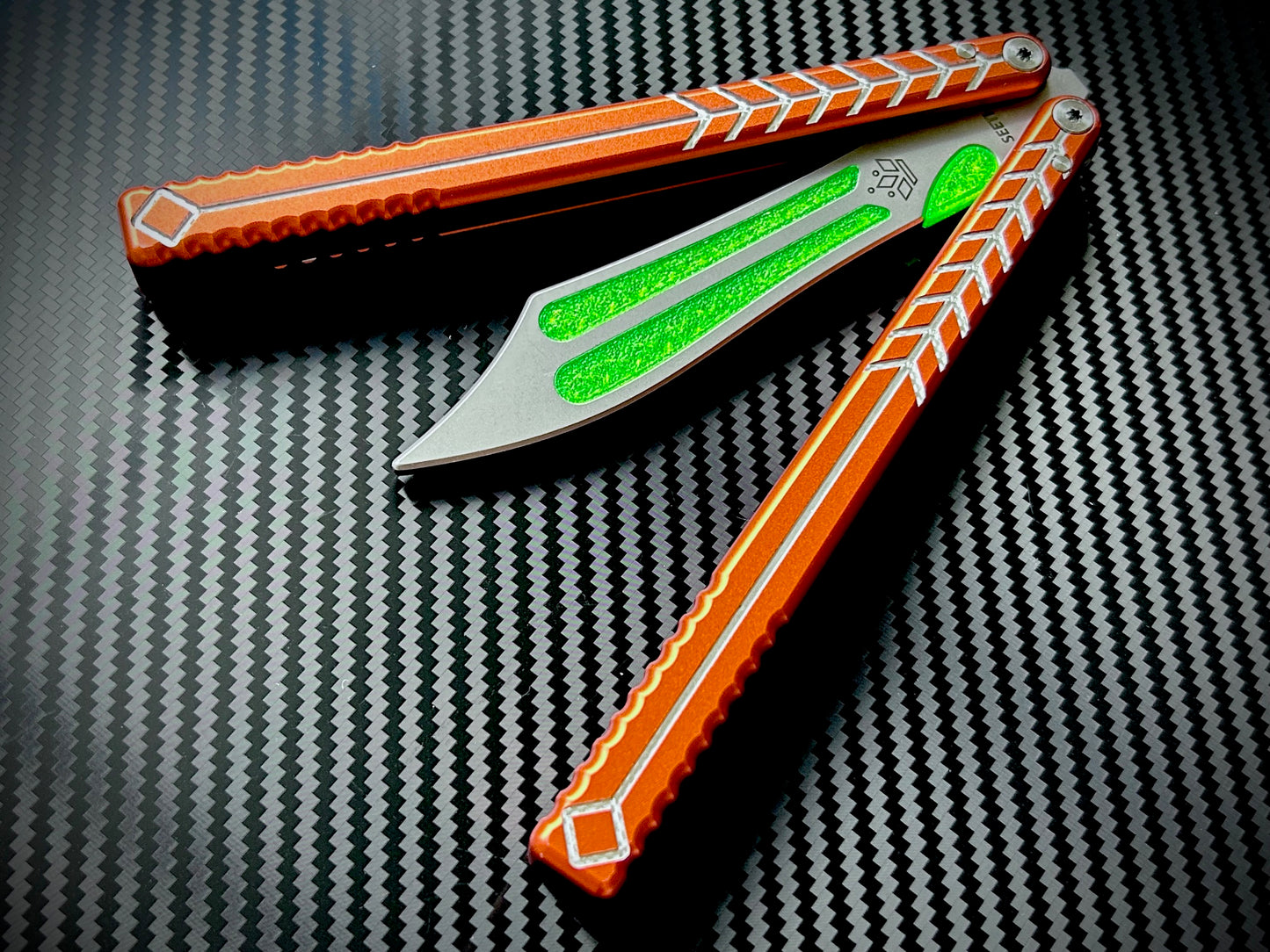Adjust the weight distribution of your Seeth Designs Reblade for the Nabalis Vulp with this custom-made Zippy balance mod. This mod consists of shatter-proof polyurethane inserts which add spine weight to the blade for increased momentum and increased chaplin stability.
