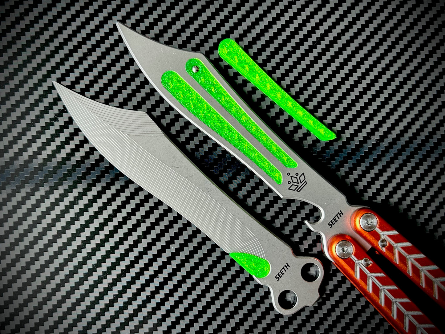 Adjust the weight distribution of your Seeth Designs Reblade for the Nabalis Vulp with this custom-made Zippy balance mod. This mod consists of shatter-proof polyurethane inserts which add spine weight to the blade for increased momentum and increased chaplin stability.