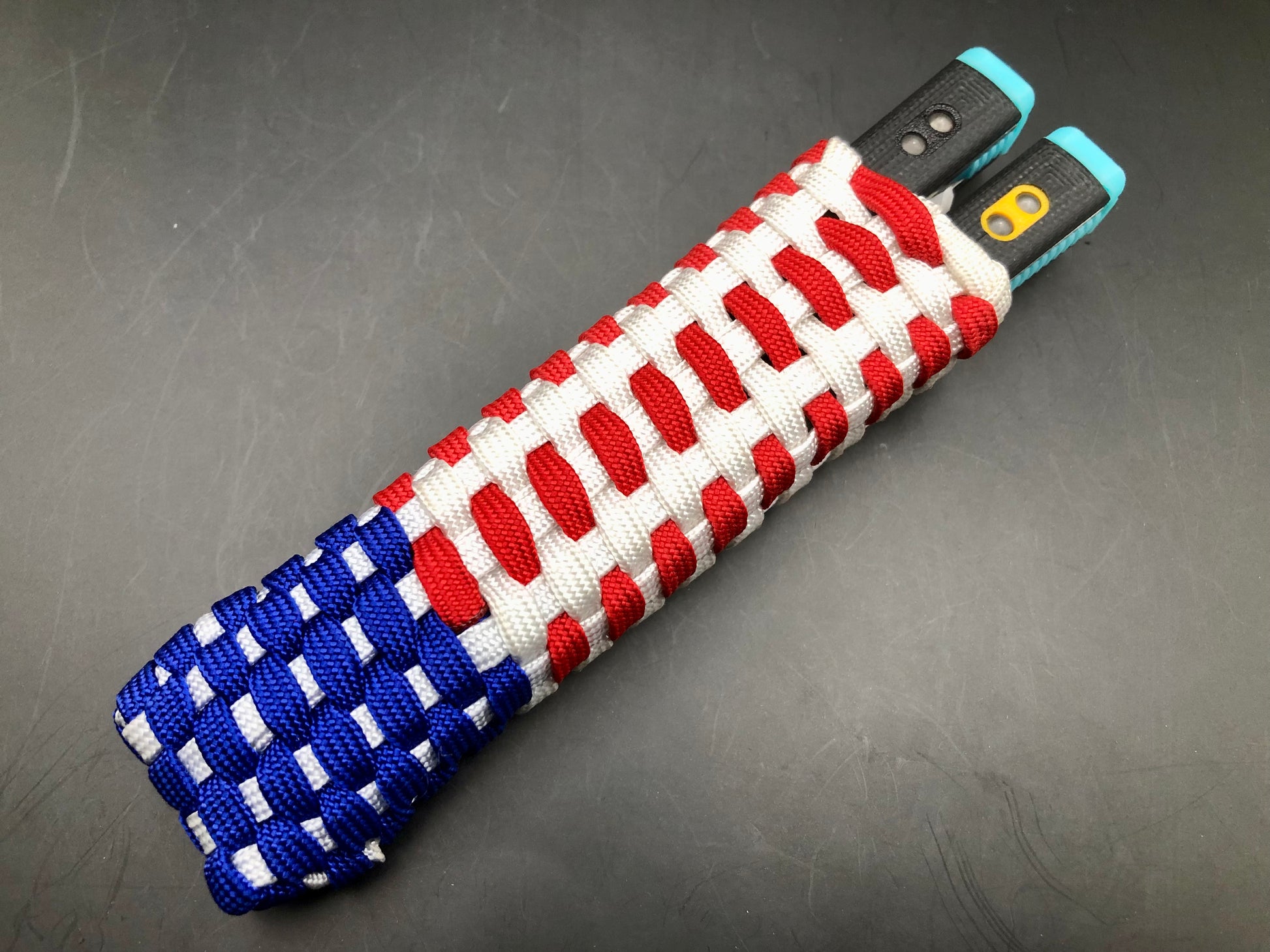 These handmade paracord slips made by @BalisongSlips on Instagram offer a functional way to pocket-carry your favorite EDC balisong while protecting your fingers, your balisong, and everything else in your pocket.