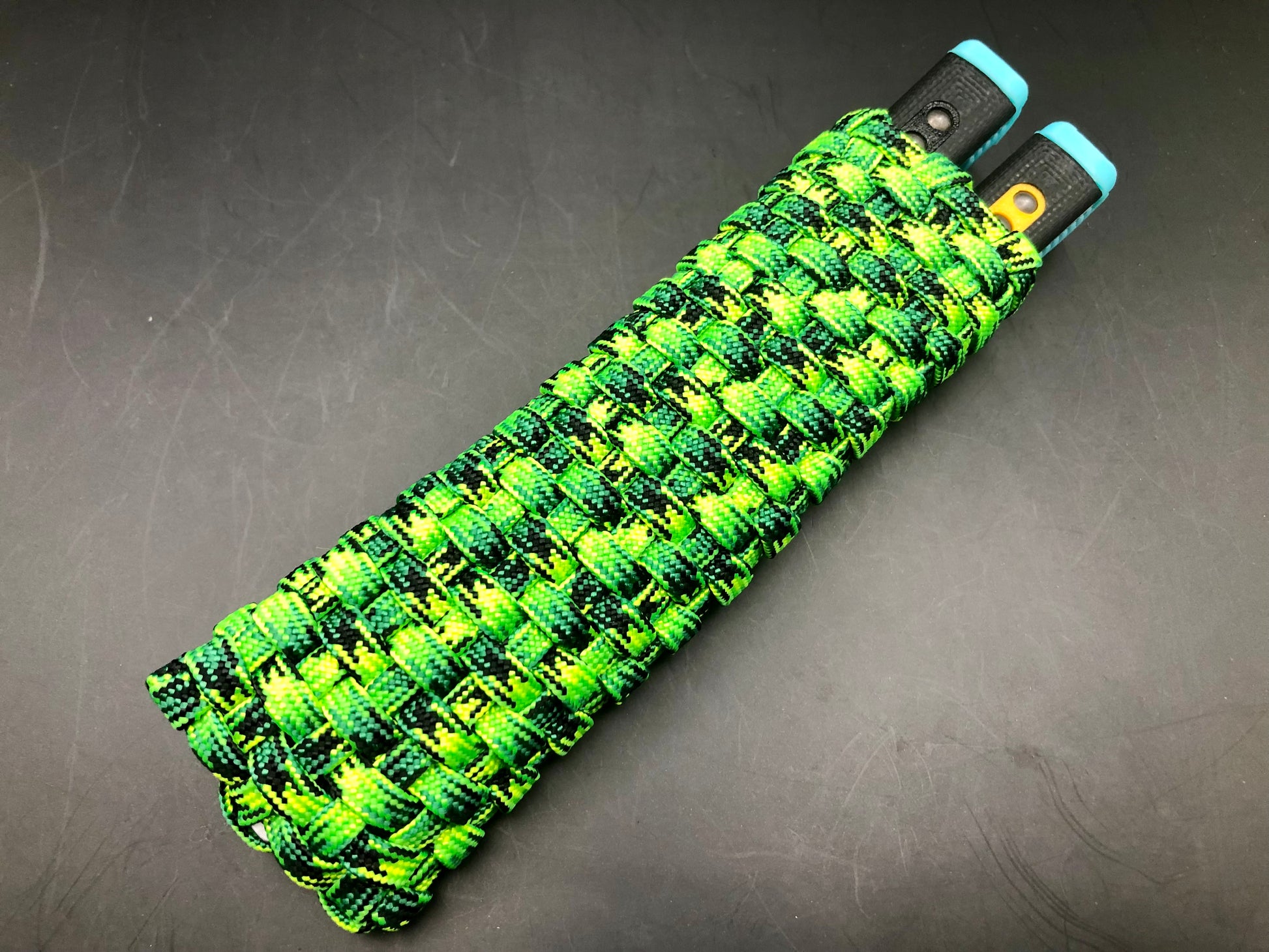 These handmade paracord slips made by @BalisongSlips on Instagram offer a functional way to pocket-carry your favorite EDC balisong while protecting your fingers, your balisong, and everything else in your pocket.