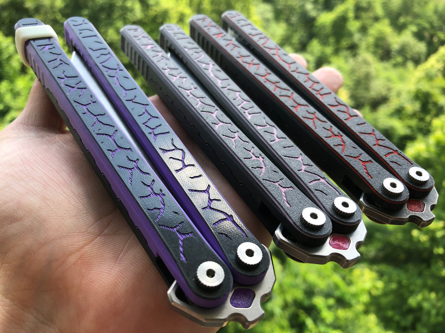 ZippyLucha Handles (aka ZLucha) are back and better than ever in the v2. ZLucha handles are a set of aftermarket handles for the Kershaw Lucha Balisong (live blade). They lighten the Lucha (3.55 oz), improve the balance for flipping, and introduce the high-performance threadlocker-free Zippy pivot/bearing system.