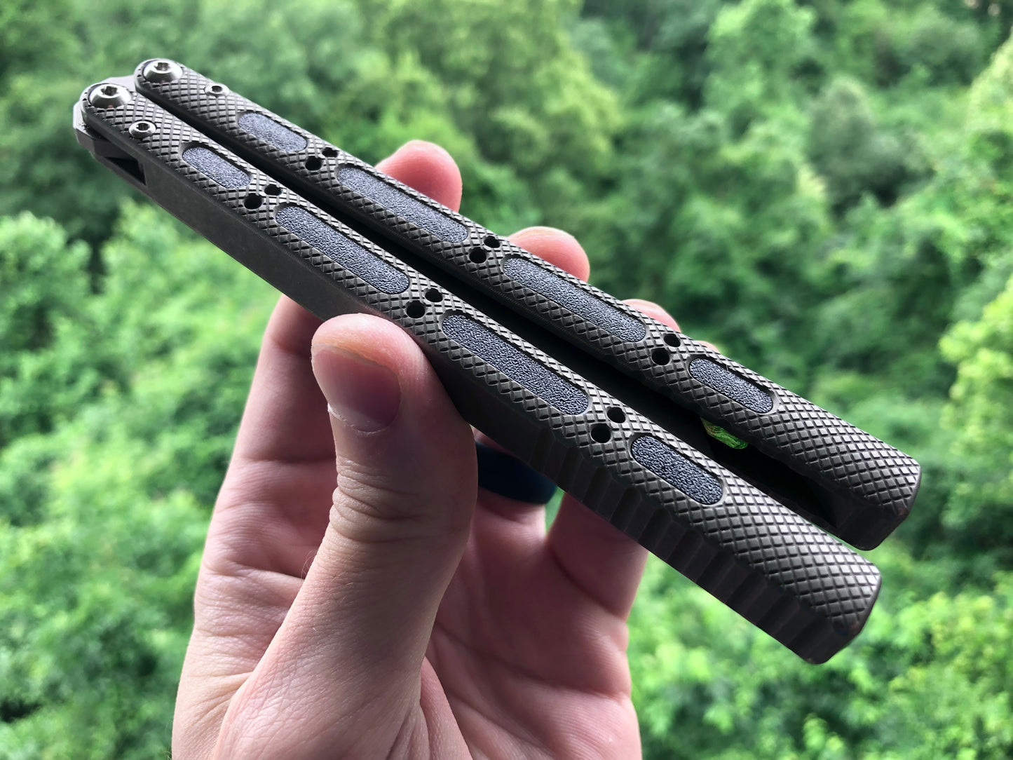 Modify the grip of your NRB Concepts SLight balisong with Zippy handle inlays.